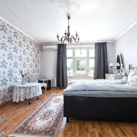 Matin Ja Maijan Majatalo ベッド・アンド・ブレックファスト ハメーンリンナ