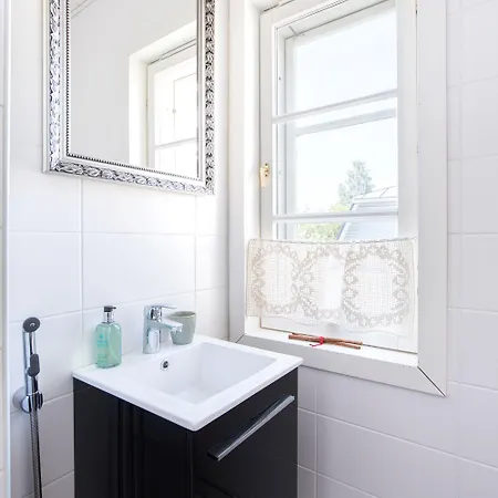 ベッド・アンド・ブレックファスト Matin Ja Maijan Majatalo ハメーンリンナ