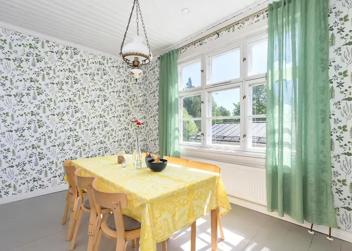 فندق مبيت وإفطار Matin Ja Maijan Majatalo Hämeenlinna